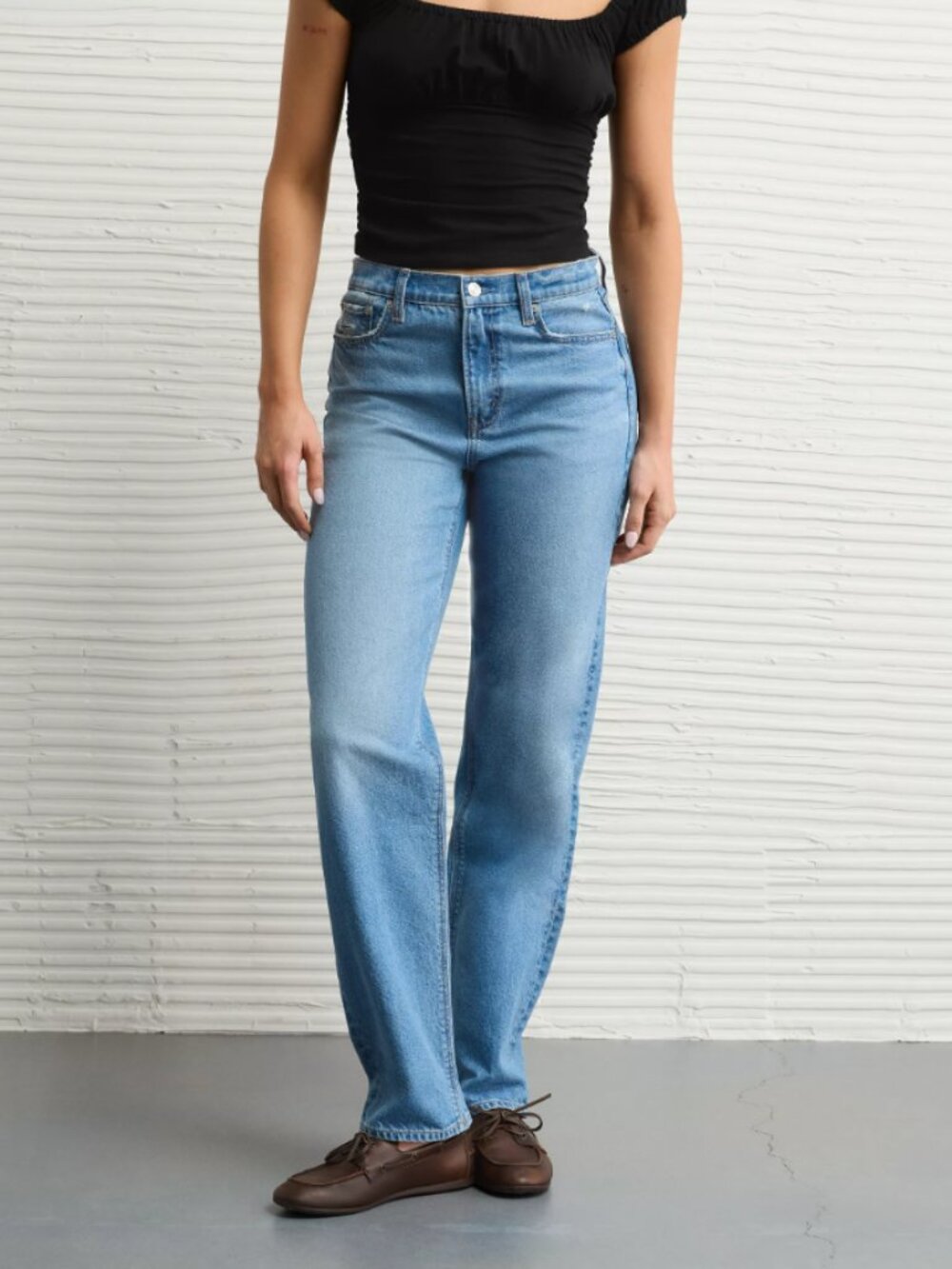 American Eagle Strigid Straight Jeans Light Wash Size 6 Long